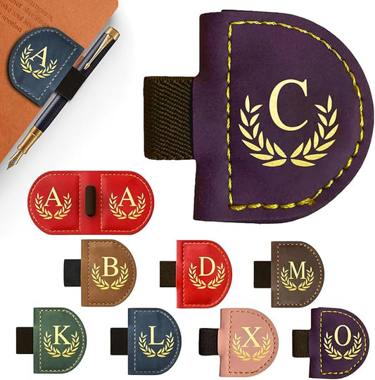 Personalized Leather Magnetic Bookmark with Pen Holder, Custom Bygone Mark Bookmark with Pen Holder, Custom Bookmarks with 26 Letters for Reading Women, Men, Teachers, Book Lovers（Purple，C）