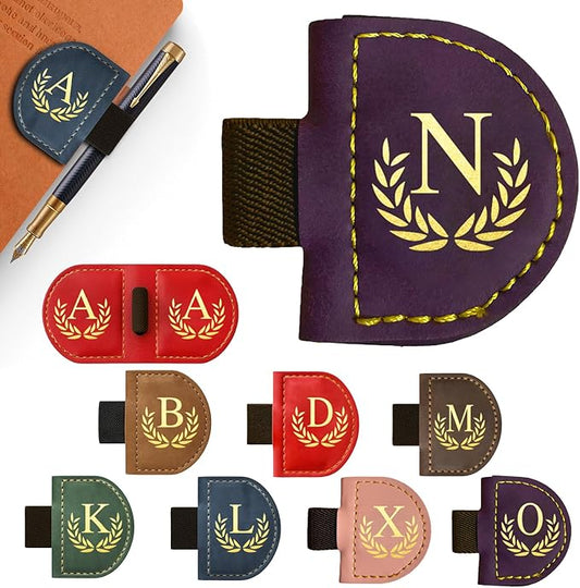 Personalized Leather Magnetic Bookmark with Pen Holder, Custom Bygone Mark Bookmark with Pen Holder, Custom Bookmarks with 26 Letters for Reading Women, Men, Teachers, Book Lovers（Purple，N）