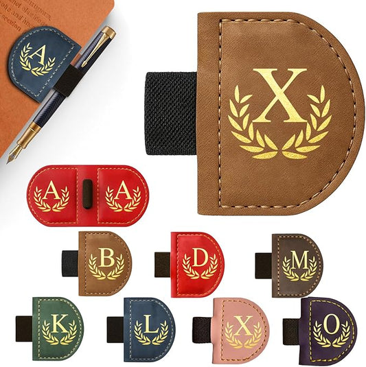 Personalized Leather Magnetic Bookmark with Pen Holder, Custom Bygone Mark Bookmark with Pen Holder, Custom Bookmarks with 26 Letters for Reading Women, Men, Teachers, Book Lovers（Brown，X）