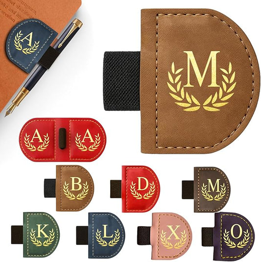 Personalized Leather Magnetic Bookmark with Pen Holder, Custom Bygone Mark Bookmark with Pen Holder, Custom Bookmarks with 26 Letters for Reading Women, Men, Teachers, Book Lovers（Brown，M）